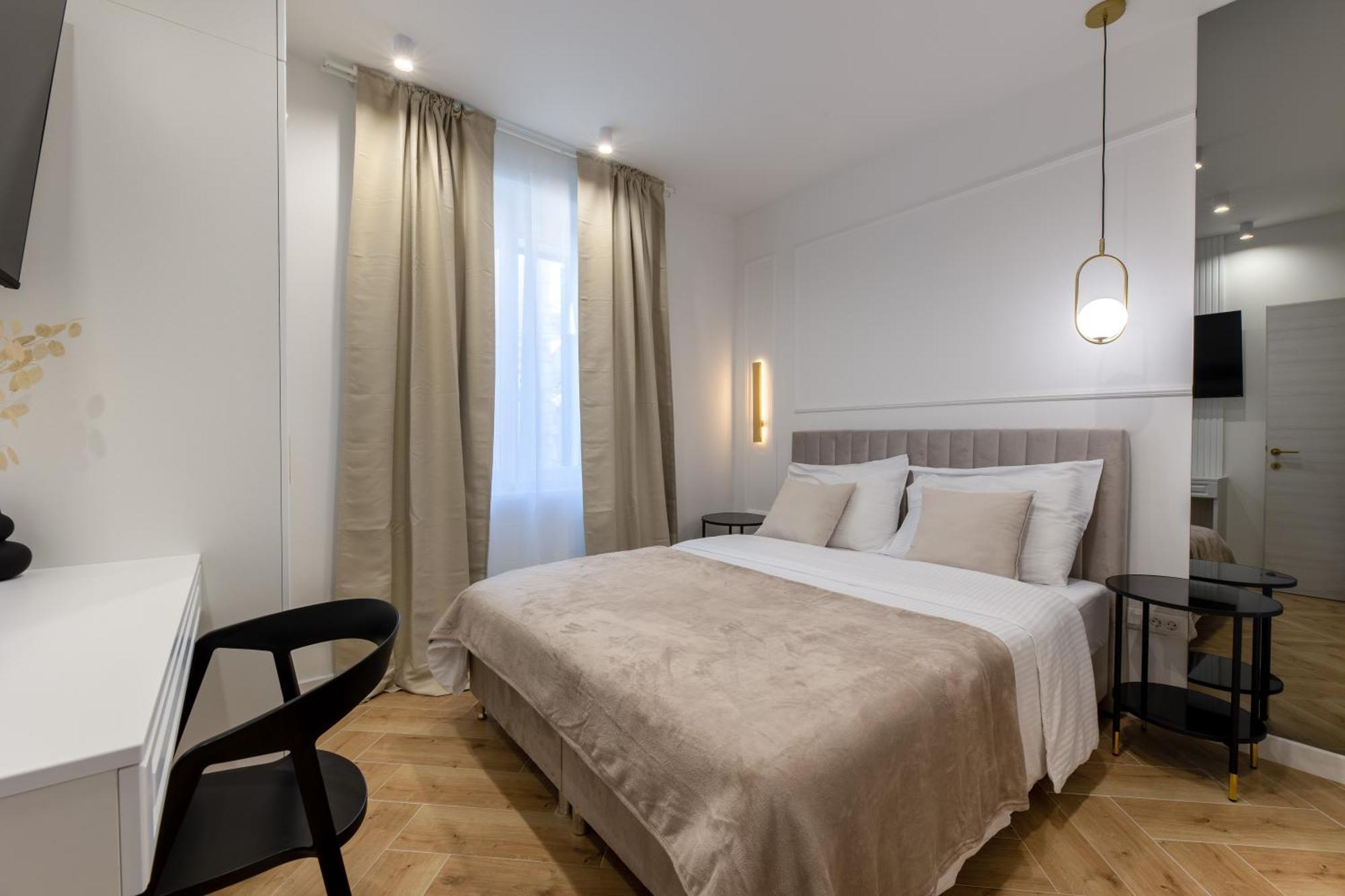 Palace Luxury Suites Split Exterior photo